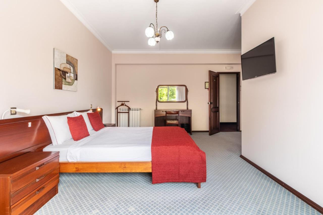 Hotel Colmeia Monte Real Eksteriør billede