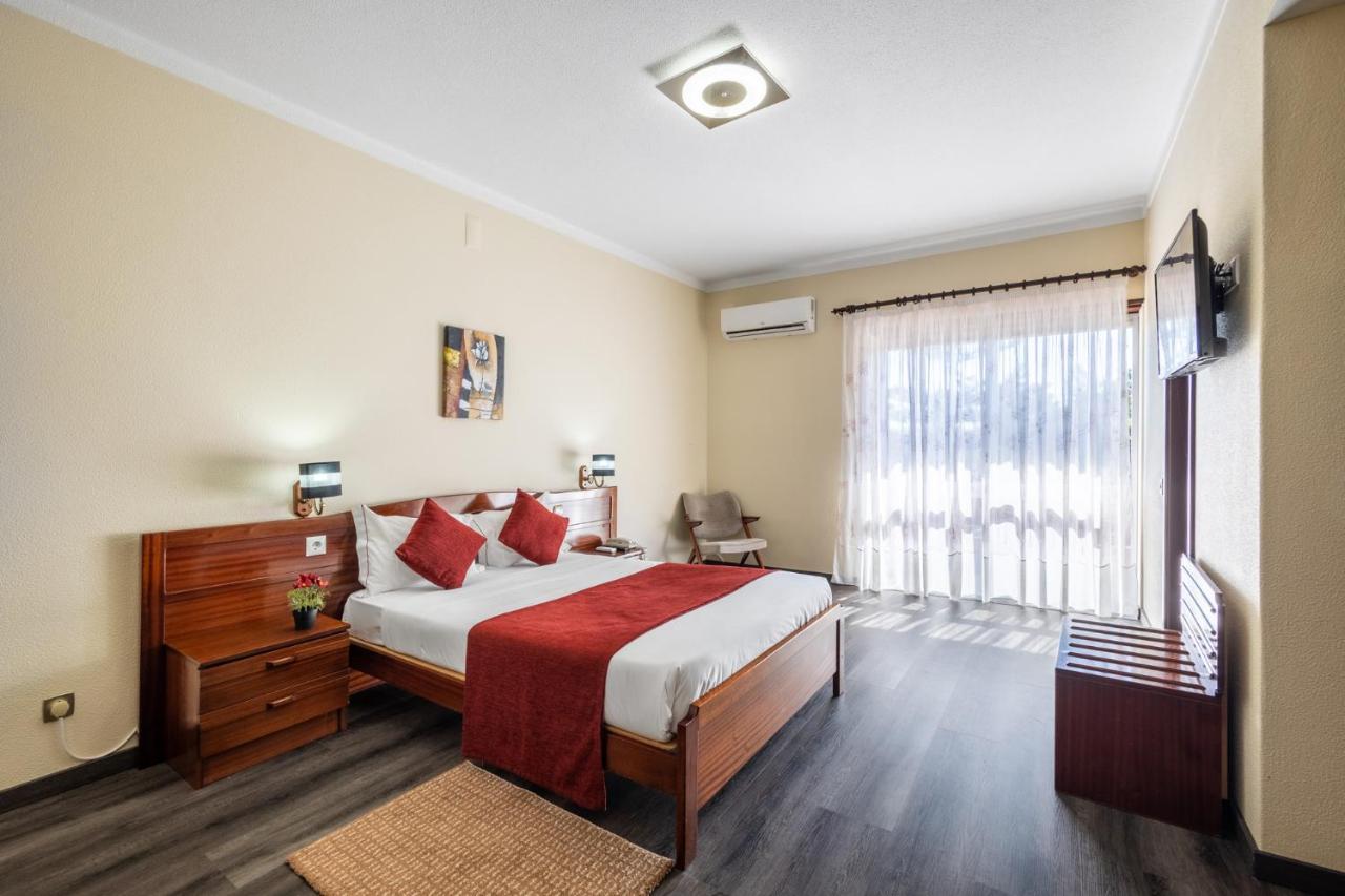 Hotel Colmeia Monte Real Eksteriør billede