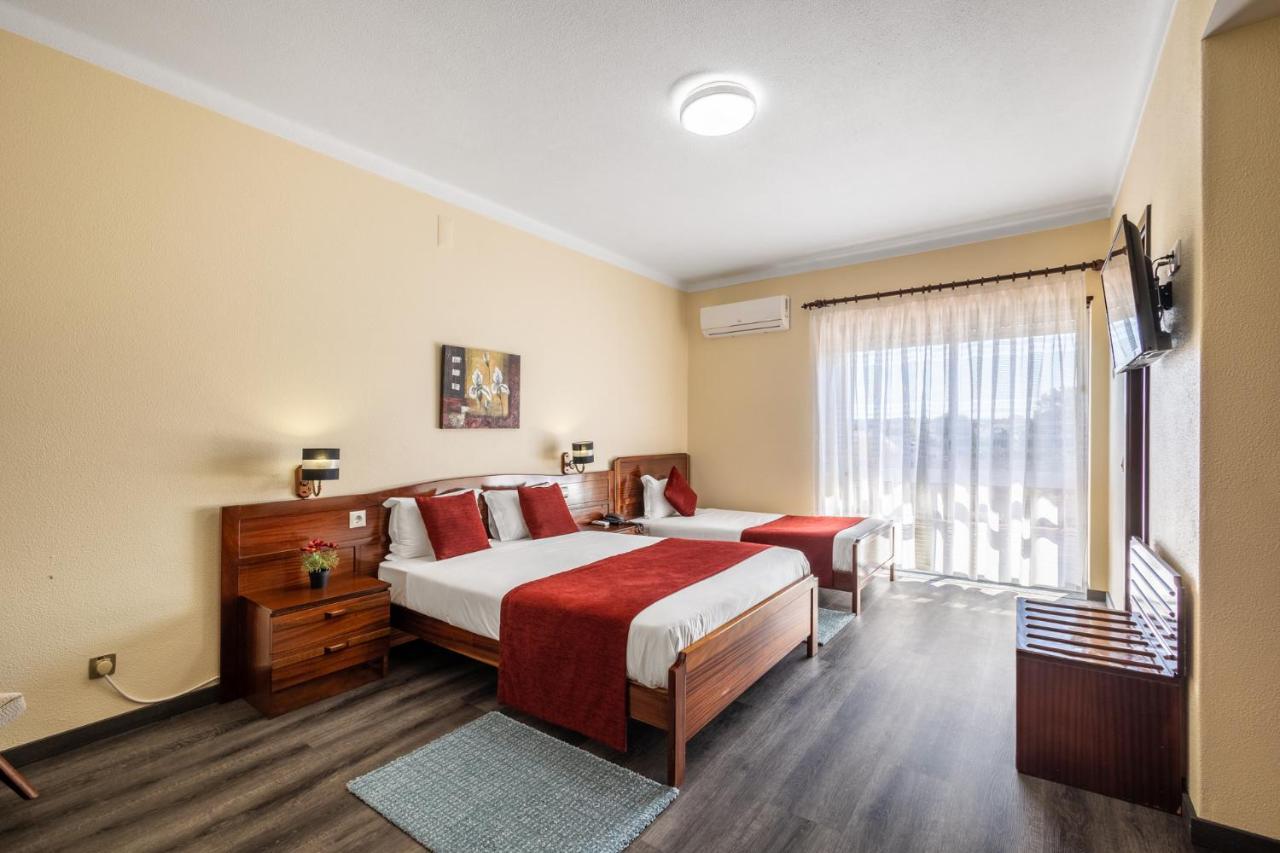 Hotel Colmeia Monte Real Eksteriør billede