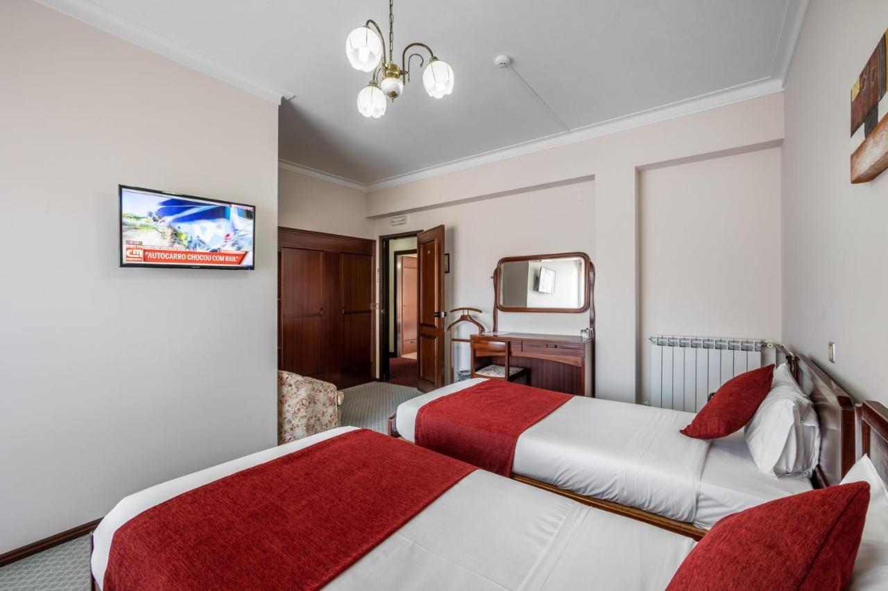 Hotel Colmeia Monte Real Eksteriør billede